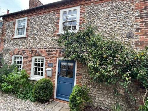Bumblebee Cottage - South Creake in South Creake