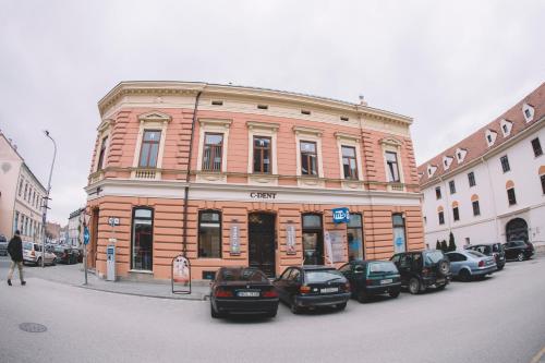 Central Apartman Sopron - image 14