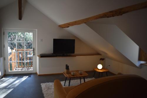 Le grenier des filles in Brissac-Quincé