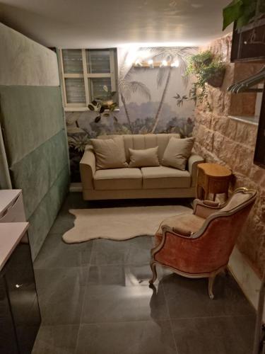 Gorgeous Mini Suite in 사페드