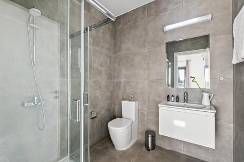 Soleil Luxury Villa by Nomads - Walk to Coral Bay 5