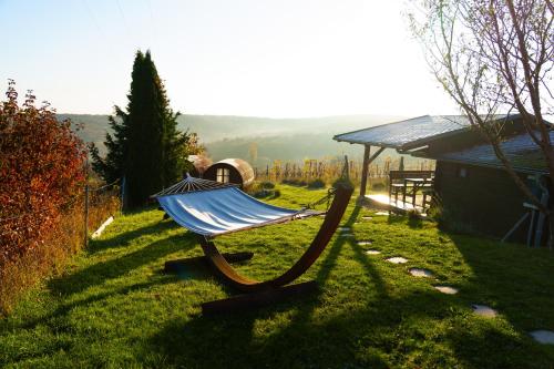 Ubytování v sudu - Vinařství Pod hradem (Ubytovani v sudu - Vinarstvi Pod hradem) in Klentnice U Mikulova