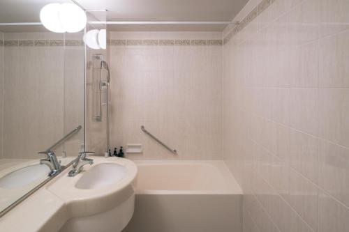 Superior Twin Room(15:00 check in 10:00 check out)