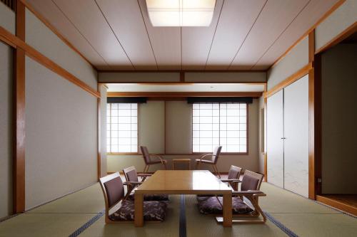 Japanese-Style Room(15:00 check in 10:00 check out)