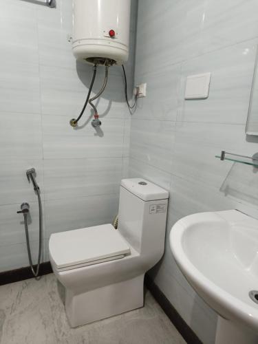 Ruby Hotel - image 5
