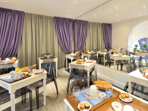 Facilities, Kyriad Saumur Centre in Saumur Town Center