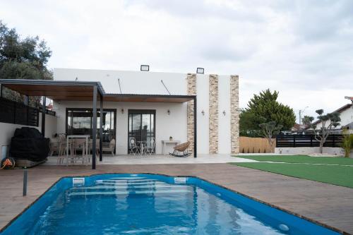 Piscina, קאסה לונה בוטיק CASA LUNA boutique in Gan Yavne