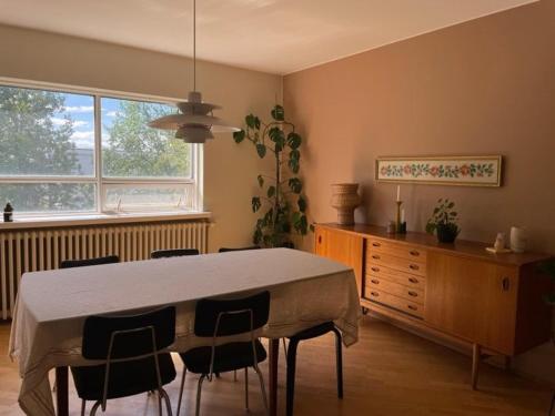 Adorable Húsavík home nearby the harbor (Adorable Husavik home nearby the harbor) in Húsavík sentrum