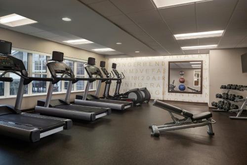 Residence Inn by Marriott Akron Fairlawn - image 8