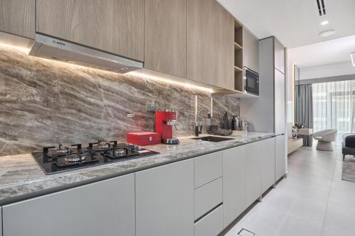 Lux High-rise Studio 12th Floor Westwood Grande, Dubai (foto 9)