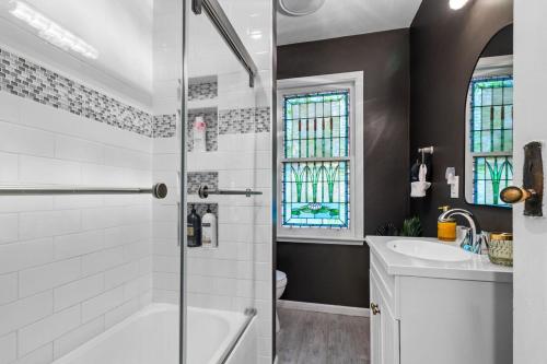 Distinguished Victorian With A Family-Focused Feel, Quiet Neighborhood Distinguished Victorian With A Family-Focused Feel, Quiet Neighborhood