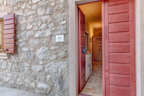 Ieeja, Olivi e Ricordi, Madruzzo Ospitar in Lasino