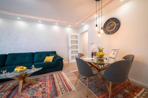 Apartment Premium Deny Apartment Premium Deny