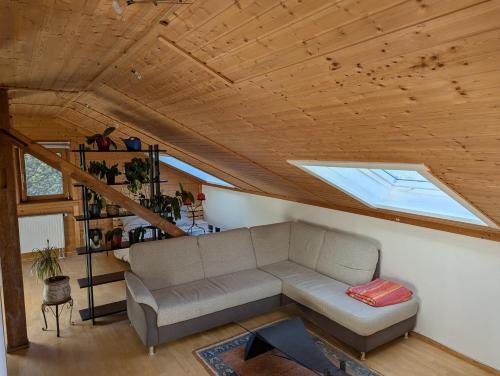 Eigene Etage im charmanten Holzhaus in Miesbach