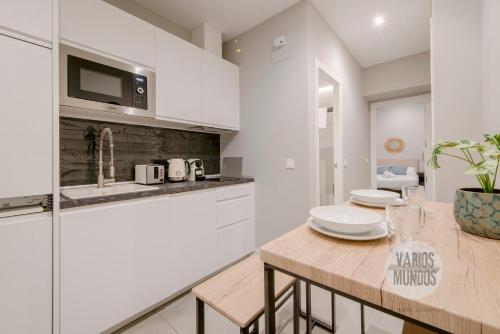 Modern Design Apt para 7 en Cortes-Museo del Prado - image 8