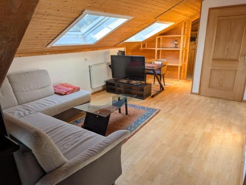 Eigene Etage im charmanten Holzhaus in Miesbach