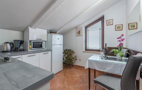 Apartment with Garden View image 10