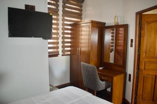 Vivid Colombo - image 11