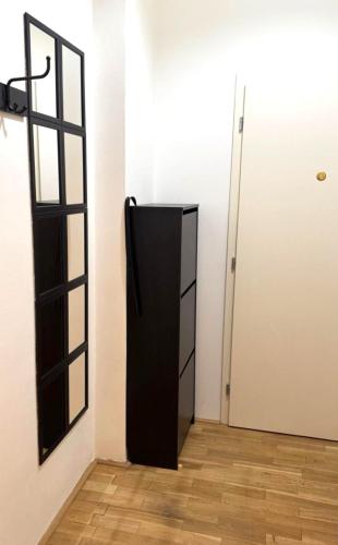 One-Bedroom Apartment with City View image 5