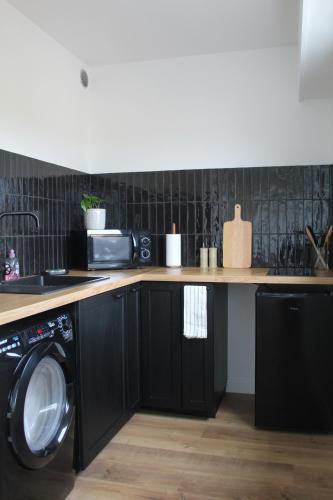 Studio de charme rénové à neuf à 15 min de l'aéroport Studio de charme rénové à neuf à 15 min de l'aéroport