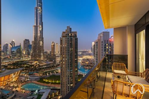 Luxurious 4BR In Act 1 Act 2 With Burj Khalifa View, Dubái