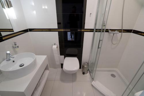 Hotel Aleksandria 4