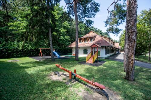 A környék, Abbazia Country Club in Nemesnep
