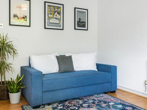 Pass the Keys Bright Whitechapel Studio - image 8