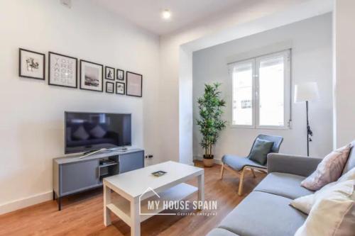MyHouseSpain - Moderno piso en Embajadores, Madrid