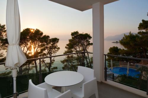 Erkély/terasz, Villa Paulina in Donja Brela