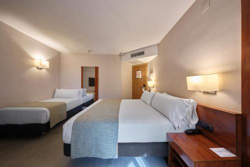 Catalonia Park Putxet - image 4