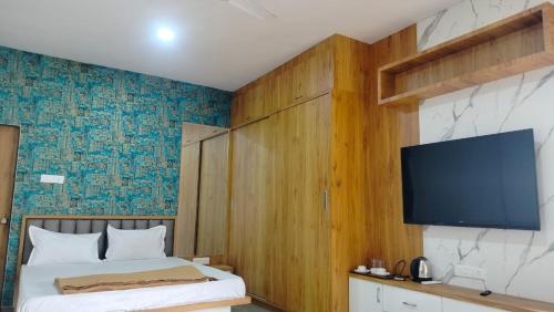 Sleeps 3