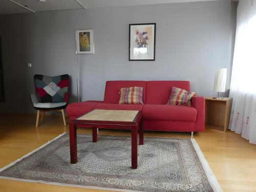 Superior One-Bedroom Apartment