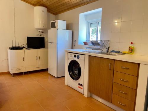 Casas do Montinho in เมลิเดส