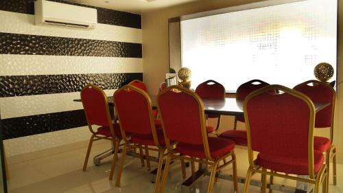 Restaurant, Kani Residency in Tuticorin