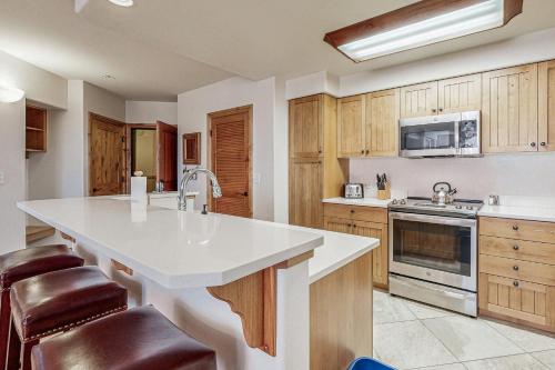 Torian Creekside III - image 3