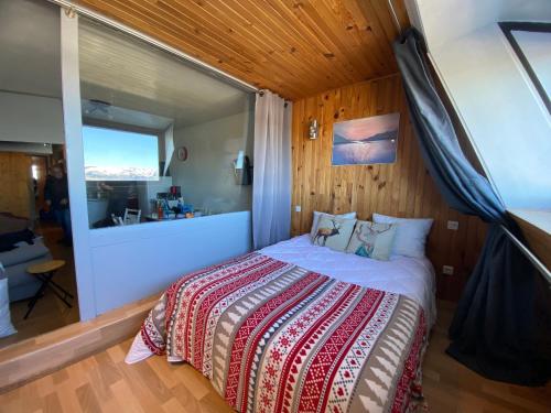 Appartement face aux montagnes - Belle étoile (Appartement face aux montagnes - Belle etoile) in Eyne ciems