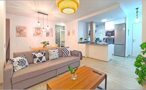 5 Apartamento de 2 habitaciones y metro, Sevilla
