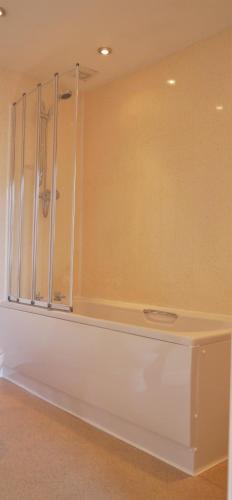 Town House Rooms - image 14