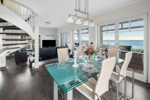 Bếp, Land`s End - Blick auf die freie Ostsee, Sauna, Wintergarten, Elektro Grill in Olpenitz