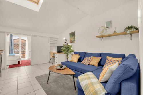 One-Bedroom Apartment image 8