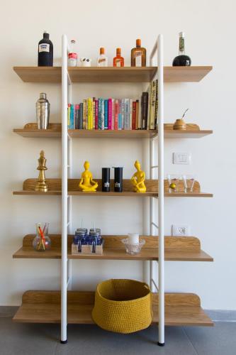 Spacious New 1BD Levinski Florentin Spacious New 1BD Levinski Florentin