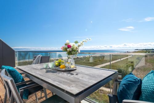BeachViewThree- 3 OG, barrierearm, Meerblick, Balkon, Kamin, Sauna in Olpenitz, Deutschland
