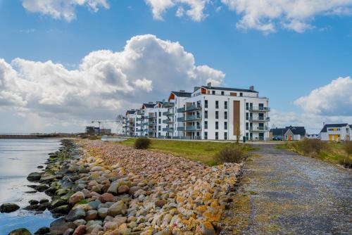 Exterior view, Ocean Air- 2 OG, Balkon, Kamin in Olpenitz
