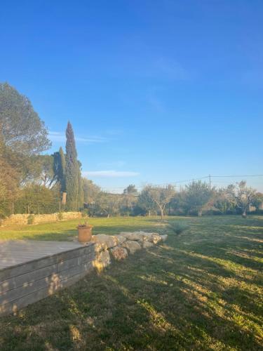 Maison entière Uzès 2 chambres et pas 3 chambres gîte à louer Golf Club Uzès