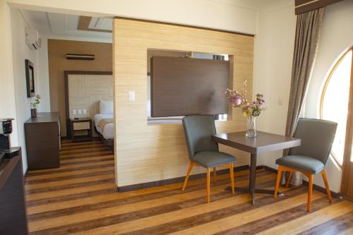 Hotel Paseo de la Presa in กัวนาฮัวโต