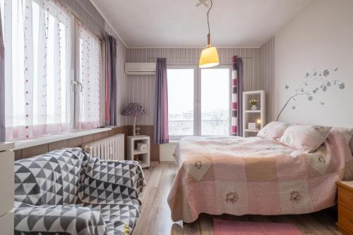 Little HoMe with a Park View by Flat Mаnager, Sofia (Foto 7)