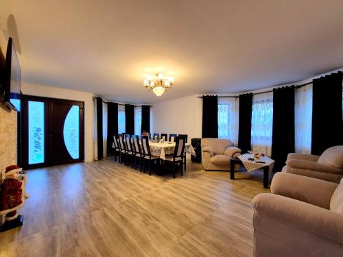 Közös társalgó / TV, Casa Iura in Oncesti