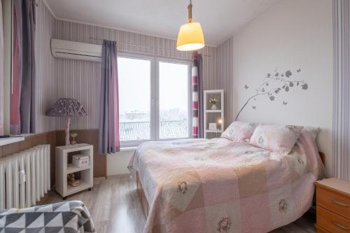 Little HoMe with a Park View by Flat Mаnager, Sofia (Foto 5)