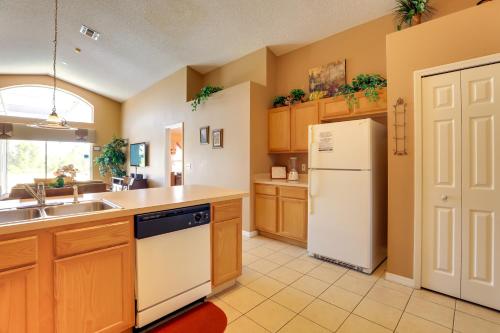 Emerald Island Villa with Pool 7 Mi to Disney! - image 10